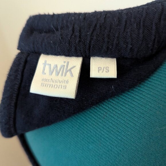 Twik Navy blue Sleeveless Dress with Keyhole Back - Picture 4 of 4